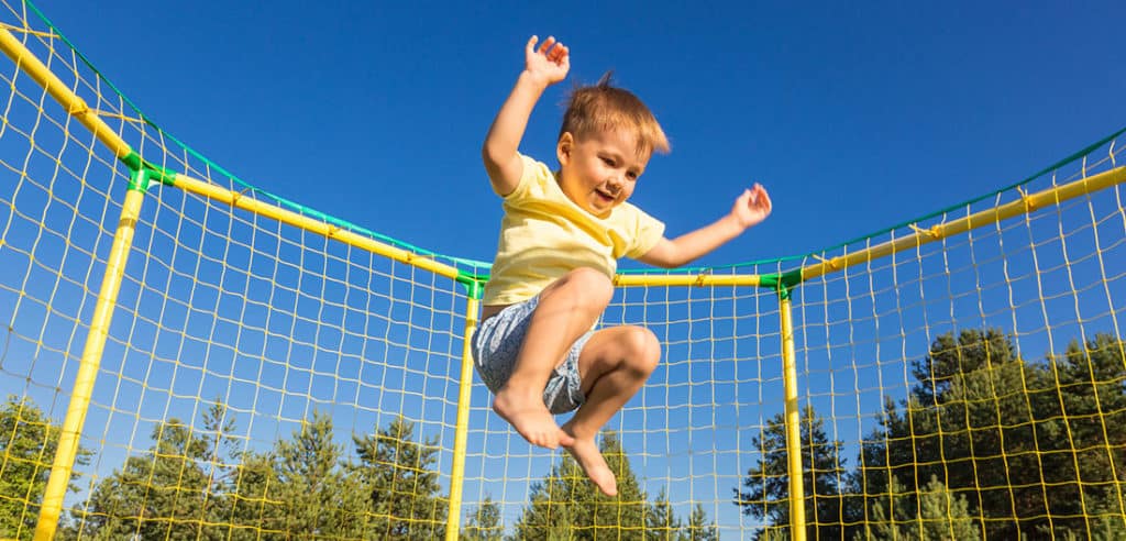 trampoline with sadety net